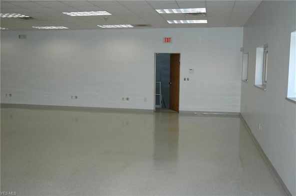 York Alpha: 9621 York Alpha Dr, North Royalton, OH 44133